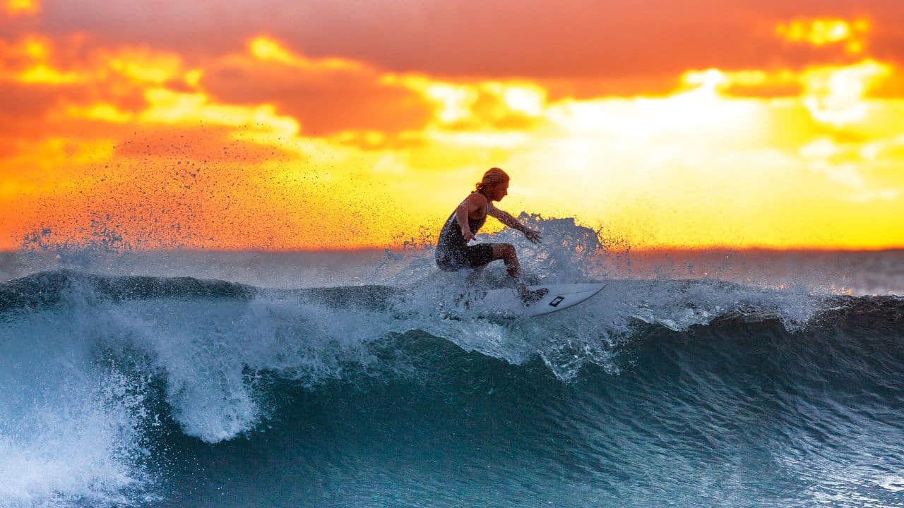 Olympic surfer asked to remove image of Jesus Christ from Surfboard to